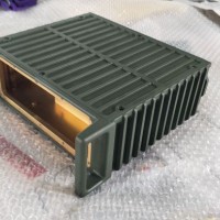 軍綠噴漆機(jī)加工殼體