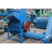 【華誠機(jī)械】粉碎機(jī)