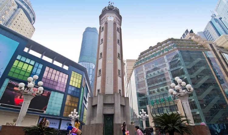 重慶解放碑附近最出名的KTV是哪一家？有什么特點？