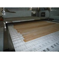 木地板微波烘干設(shè)備