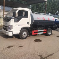 菏澤專(zhuān)用車(chē)廠直銷(xiāo)環(huán)衛(wèi)3方小型吸糞車(chē)多少錢(qián)一臺(tái)