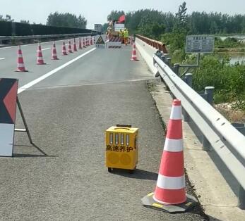 高速養(yǎng)護落地使用